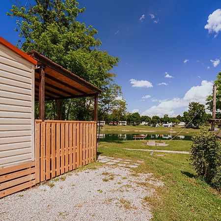 Lake View Mobile Homes With Thermal Riviera Tickets In Terme Catez Catez ob Savi Exterior photo