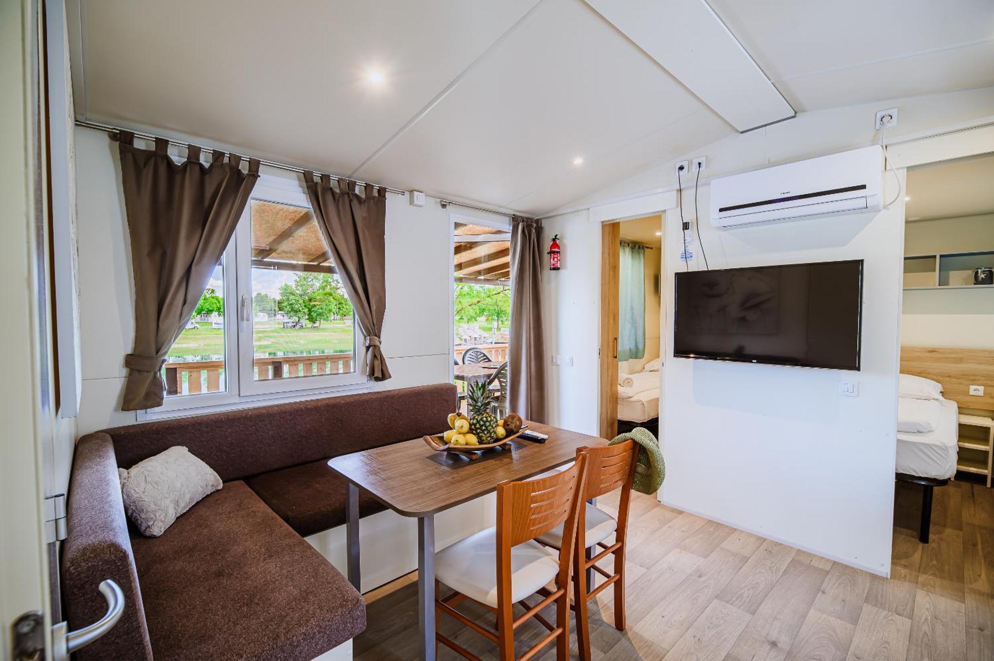 Lake View Mobile Homes With Thermal Riviera Tickets In Terme Catez Catez ob Savi Exterior photo